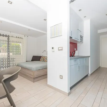 Steffi Apartment Baska Voda